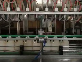 12頭直線式全自動(dòng)灌裝機(jī)